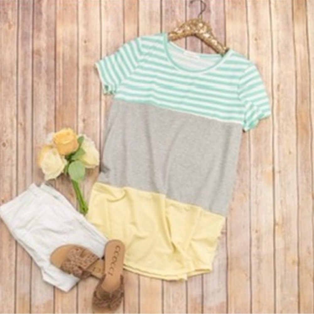 Reborn J Spring Block T Green White Yellow Relaxed Medium Super Soft EUC